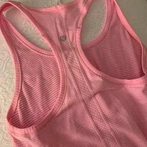 Lululemon Swiftly Tech Racerback Tank pink size 6